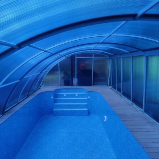 Rekonstrukce plastového bazénu Plastové bazény po letech degradují a praskají. Vzhledem k tomu, že se jsou zalité v betonu...